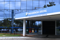 INSS descredencia 33 instituições