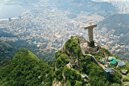 vista aérea do rj para representar economizar no Rio de Janeiro