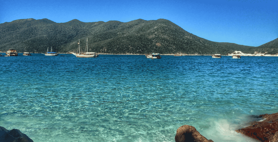 passeio de barco arraial do cabo