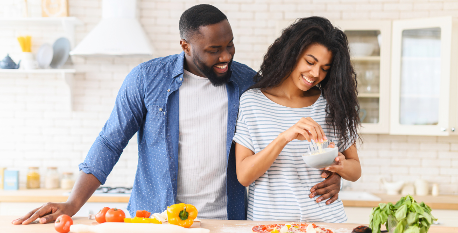 Encontro barato para casais- Cozinhar uma receita nova juntos
