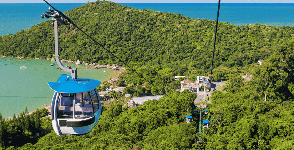 passeio de teleférico em balneário camburiú
