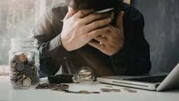 frases sobre dinheiro que prejudicam sua vida financeira